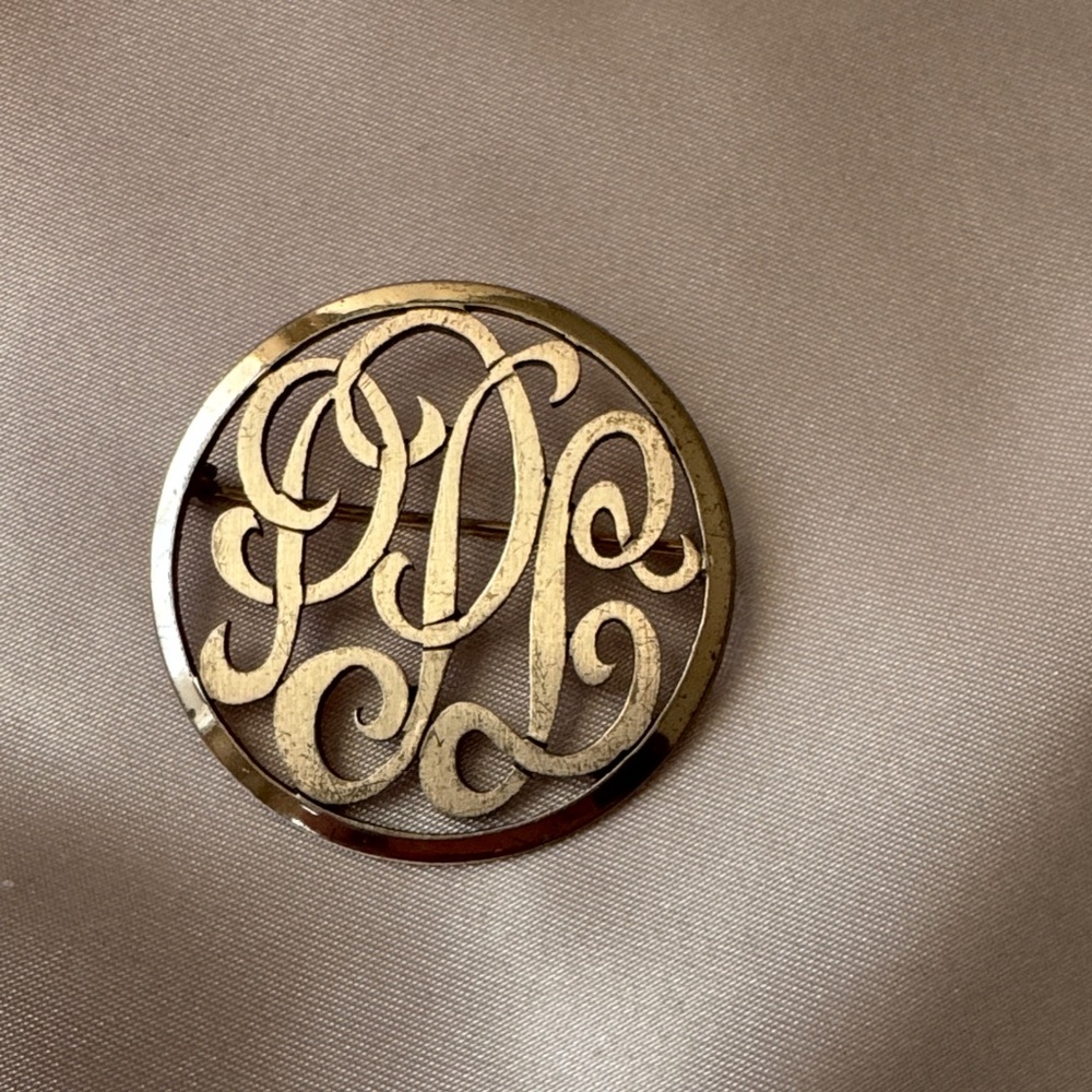 Vermeil “PPL” Monogram Brooch 🌟✨